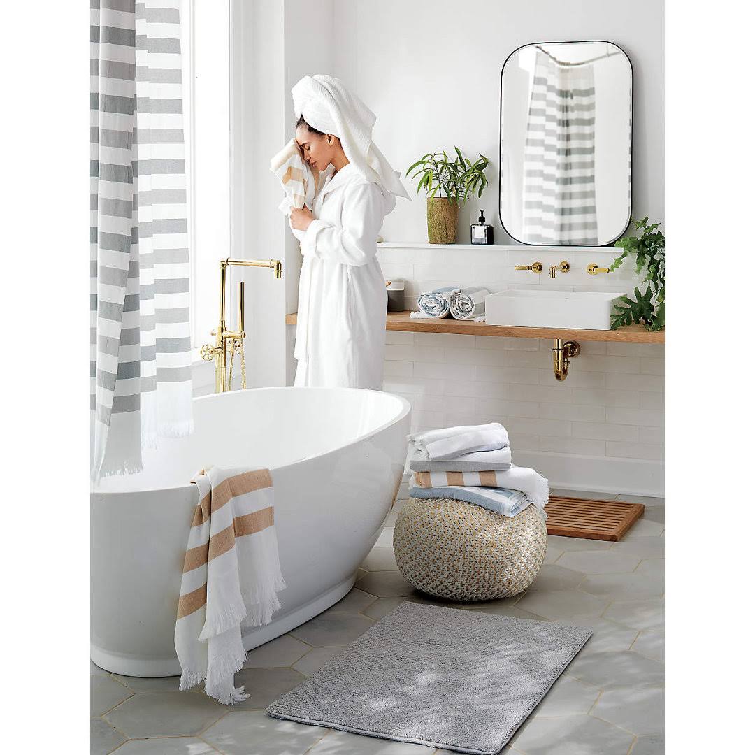 Mid-Century Modern Chic Metal Rounded Wall Mirrors Latitude Run Finish: Brushed Gold, Size: 40" x 30"